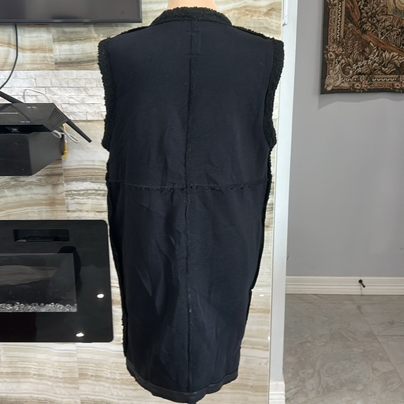 Atmosphere Full Front and Sise Pocket Zipper Long‎ Vest. Size 6(914) - Picture 6 of 15